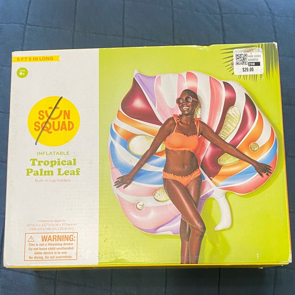 New Sun Squad Inflatable Tropical Palm Leaf